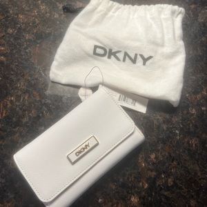 DKNY safino leather New wallet
